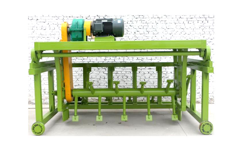 Groove Type Compost Turner