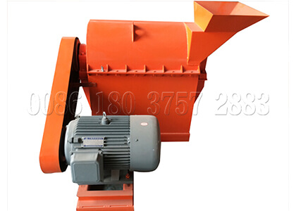 Semi-wet type compost powder pulverizing machine