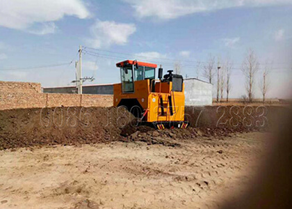 compost turner machine works for cow dung compost making